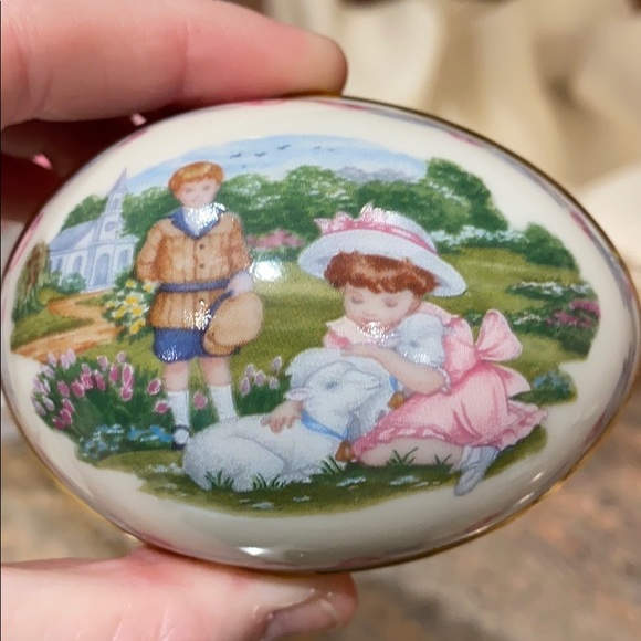 Lenox Victorian Easter Egg Trinket Boxes - 5pcs - Picture 6 of 16